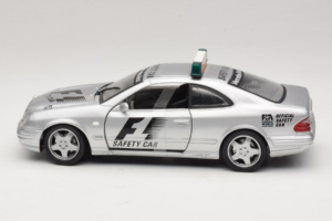 Mercedes AMG CLK 55 F1 Safety Car Maisto 1:18 B66005234 Metalli — kuva 3 / 6