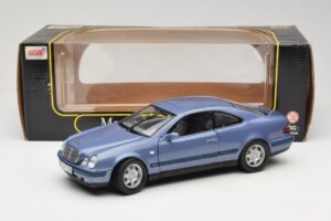 Mercedes CLK C208 Violetti Anson 1:18 30330 Metalli — kuva 8 / 8