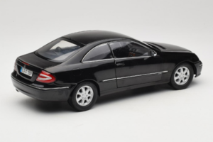 Mercedes CLK C209 Black Metallic Kyosho 1:18 B66962149 Metalli — kuva 3 / 8