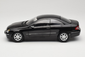 Mercedes CLK C209 Black Metallic Kyosho 1:18 B66962149 Metalli — kuva 4 / 8