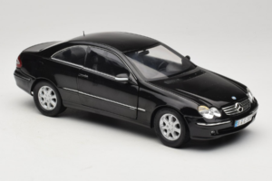 Mercedes CLK C209 Black Metallic Kyosho 1:18 B66962149 Metalli — kuva 6 / 8