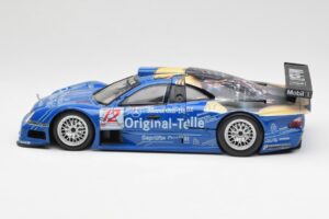 Mercedes CLK GTR #12 Original Teile FIA GT 1999 Maisto 1:18 56036 Metalli — kuva 3 / 7
