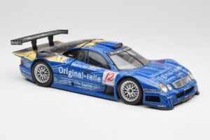 Mercedes CLK GTR #12 Original Teile FIA GT 1999 Maisto 1:18 56036 Metalli — kuva 5 / 7