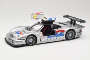 Mercedes CLK LM GT1 #1 AMG Mercedes K. Ludwig / R. Zonta FIA GT Championship 1998 Maisto 1:18 56053 Metalli — kuva 2 / 8