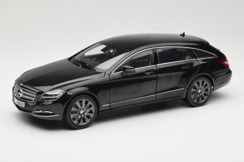 Mercedes CLS Shooting Brake X218 Obsidian Black Norev 1:18 B66960115 Metalli