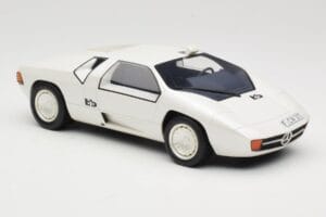 Mercedes CW311 White Metallic BoS Models 1:18 BOS198 Hartsi — kuva 4 / 6