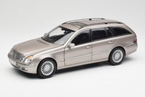 Mercedes E320 CDI W210 Farmari Cubanite Hopea Kyosho 1:18 B66962188 Metalli
