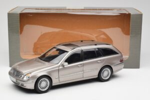 Mercedes E320 CDI W210 Farmari Cubanite Hopea Kyosho 1:18 B66962188 Metalli — kuva 8 / 8