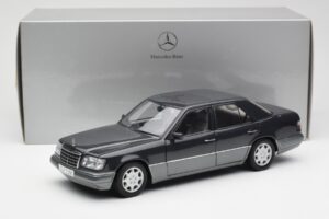 Mercedes E320 W124 Nautik Sininen Metallic Dealer Edition AUTOart 1:18 B66040508 Metalli — kuva 8 / 8