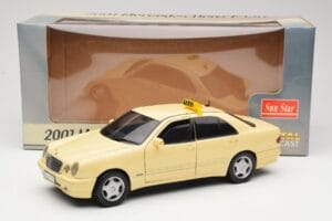 Mercedes E320 W210 Taxi Sun Star 1:18 1160 Metalli — kuva 8 / 8