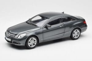 Mercedes E500 C207 Coupe Tenoric Harmaa Norev 1:18 183540 Metalli