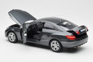 Mercedes E500 C207 Coupe Tenoric Harmaa Norev 1:18 183540 Metalli — kuva 5 / 8