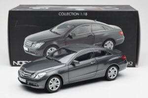 Mercedes E500 C207 Coupe Tenoric Harmaa Norev 1:18 183540 Metalli — kuva 8 / 8