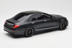 Mercedes AMG E63 S W213 Edition 1 Night Musta GT Spirit 1:18 B66963111 Hartsi — kuva 2 / 6