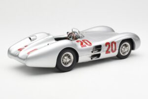 Mercedes W196 Streamliner #20 K. Kling French GP 1954 CMC 1:18 M-128B Metalli — kuva 2 / 6