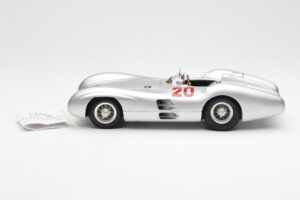 Mercedes W196 Streamliner #20 K. Kling French GP 1954 CMC 1:18 M-128B Metalli — kuva 3 / 6