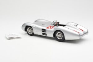 Mercedes W196 Streamliner #20 K. Kling French GP 1954 CMC 1:18 M-128B Metalli — kuva 5 / 6