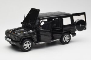 Mercedes G 500 W463 Musta Dealer Edition AUTOart 1:18 B66962143 Metalli — kuva 2 / 8