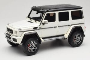Mercedes G 63 AMG 4x4 Squared Polar White Almost Real 1:18 820203 Metalli