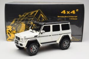 Mercedes G 63 AMG 4x4 Squared Polar White Almost Real 1:18 820203 Metalli — kuva 8 / 8