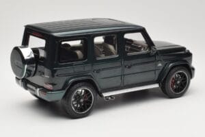 Mercedes G 63 AMG W463 Green Metallic Minichamps 1:18 110037066 Metalli — kuva 3 / 8