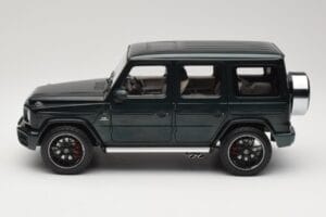 Mercedes G 63 AMG W463 Green Metallic Minichamps 1:18 110037066 Metalli — kuva 4 / 8