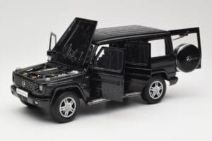 Mercedes G-Class G 500 W463 Smaragd Black Metallic AUTOart 1:18 76101 Metalli — kuva 2 / 8