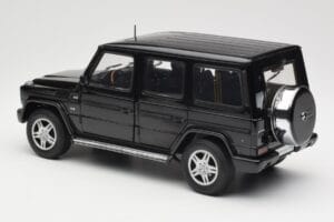 Mercedes G-Class G 500 W463 Smaragd Black Metallic AUTOart 1:18 76101 Metalli — kuva 7 / 8