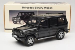 Mercedes G-Class G 500 W463 Smaragd Black Metallic AUTOart 1:18 76101 Metalli — kuva 8 / 8