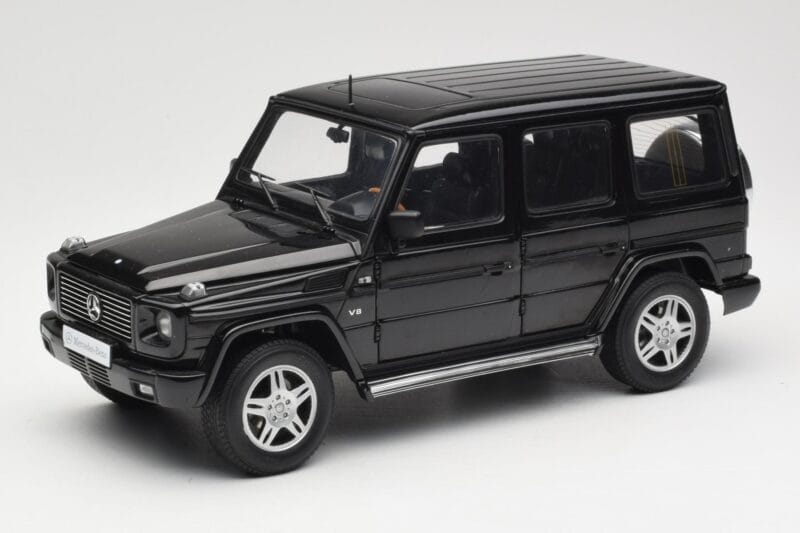 Mercedes G-Class G 500 W463 Smaragd Black Metallic AUTOart 1:18 76101 Metalli