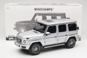 Mercedes G-Class G 500 W463A Iridium Silver Metallic Minichamps 1:18 113037112 Metalli — kuva 8 / 8