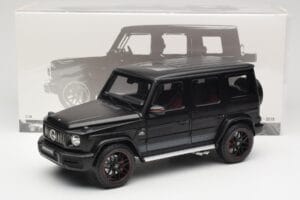 Mercedes G-Class G63 AMG W463A Matt Black Minichamps 1:18 110037064 Metalli — kuva 8 / 8