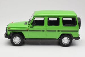 Mercedes G-Class W460 LWB Vihreä Minichamps 1:18 155038101 Metalli — kuva 3 / 6