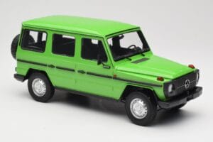 Mercedes G-Class W460 LWB Vihreä Minichamps 1:18 155038101 Metalli — kuva 4 / 6