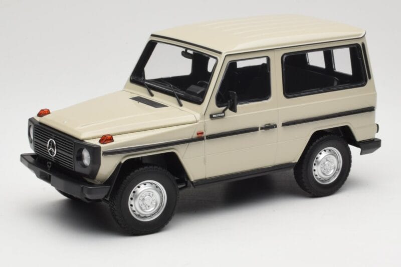 Mercedes G-Class W460 SWB Grey Metallic Minichamps 1:18 155038004 Metalli