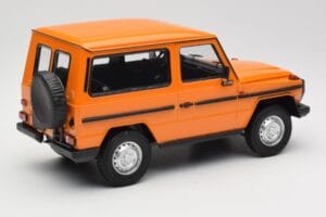 Mercedes G-Class W460 SWB Oranssi Minichamps 1:18 155038000 Metalli — kuva 2 / 6
