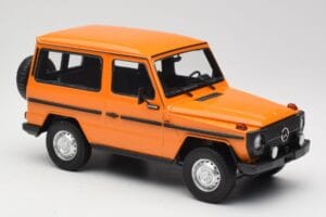 Mercedes G-Class W460 SWB Oranssi Minichamps 1:18 155038000 Metalli — kuva 4 / 6