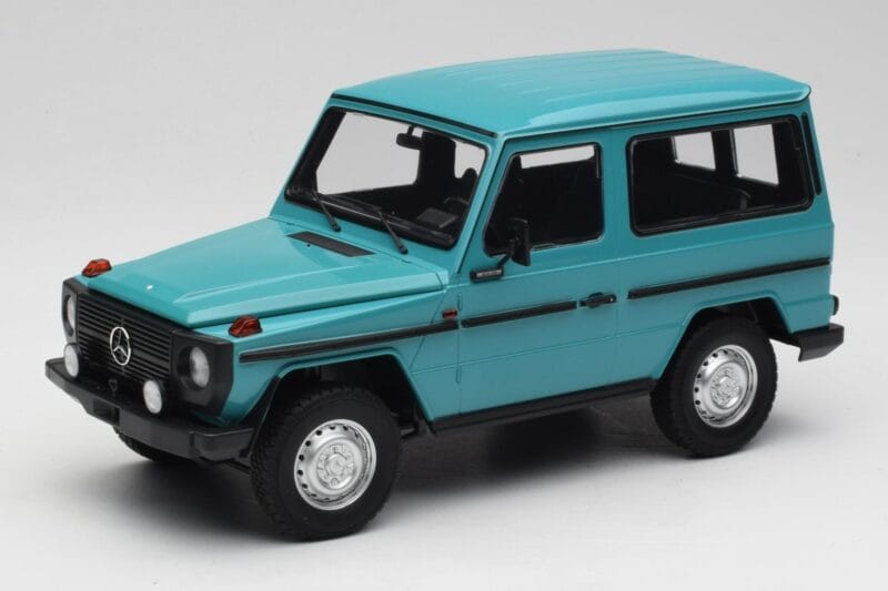 Mercedes G-Class W460 SWB Turkoosi Minichamps 1:18 155038001 Metalli