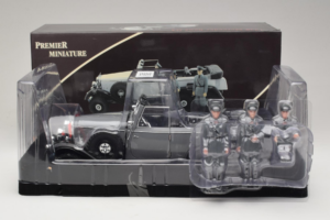 Mercedes G4 6-Wheels Musta With Figures Signature Models 1:18 38202 Metalli — kuva 3 / 3
