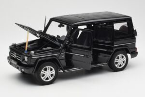 Mercedes G500 W463 Musta AUTOart 1:18 76216 Metalli — kuva 2 / 8