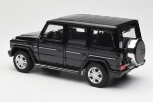 Mercedes G500 W463 Musta AUTOart 1:18 76216 Metalli — kuva 7 / 8