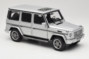 Mercedes G55 AMG W463 Hopea AUTOart 1:18 76247 Metalli — kuva 6 / 8
