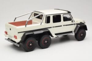 Mercedes AMG G63 6x6 W463 Valkoinen GT Spirit 1:18 GT100 Hartsi — kuva 2 / 6