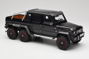 Mercedes AMG G63 W463 6x6 Gloss Musta AUTOart 1:18 76306 Komposiitti — kuva 6 / 8