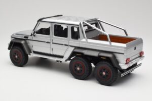 Mercedes AMG G63 W463 6x6 Iridium Hopea AUTOart 1:18 76301 Komposiitti — kuva 7 / 8