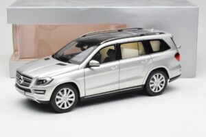 Mercedes GL-Class X166 Iridium Hopea Metallic Norev 1:18 B66960097 Metalli — kuva 8 / 8