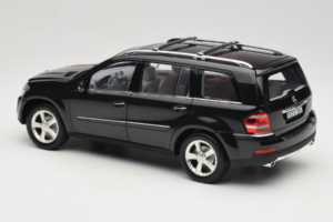 Mercedes GL X164 Period Brown Minichamps 1:18 B66962336 Metalli — kuva 7 / 8