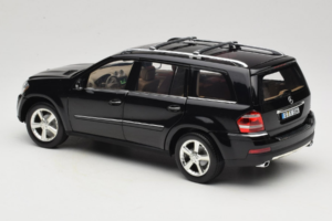 Mercedes GL X164 Tanzanite Blue Minichamps 1:18 B66962335 Metalli — kuva 7 / 8