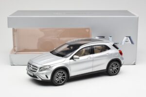 Mercedes GLA X156 Polar Hopea Metallic Norev 1:18 B66960267 Metalli — kuva 8 / 8