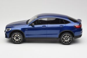 Mercedes AMG GLC 43 Coupe Brilliant Sininen GT Spirit 1:18 B66960468 Hartsi — kuva 3 / 6
